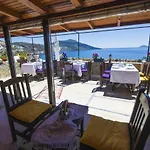 Πανσιόν Kleo 3*